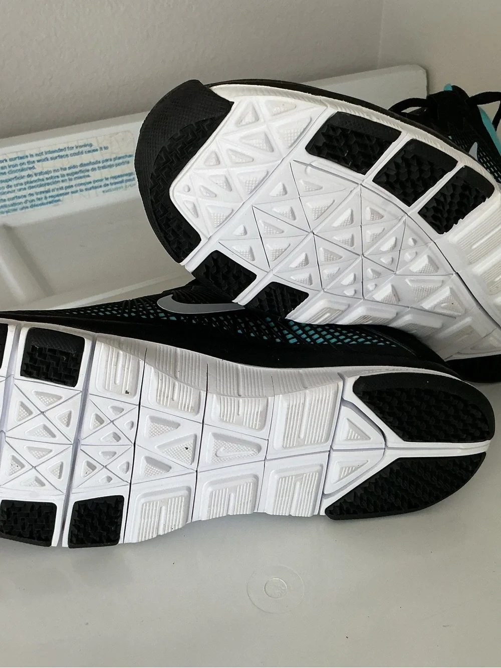 Nike Free Trainer 3.0 Hi Top Running Shoes in Teal and Black Sz 8